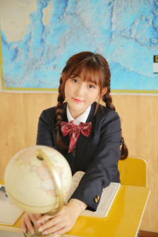 三个性感的女人九牛